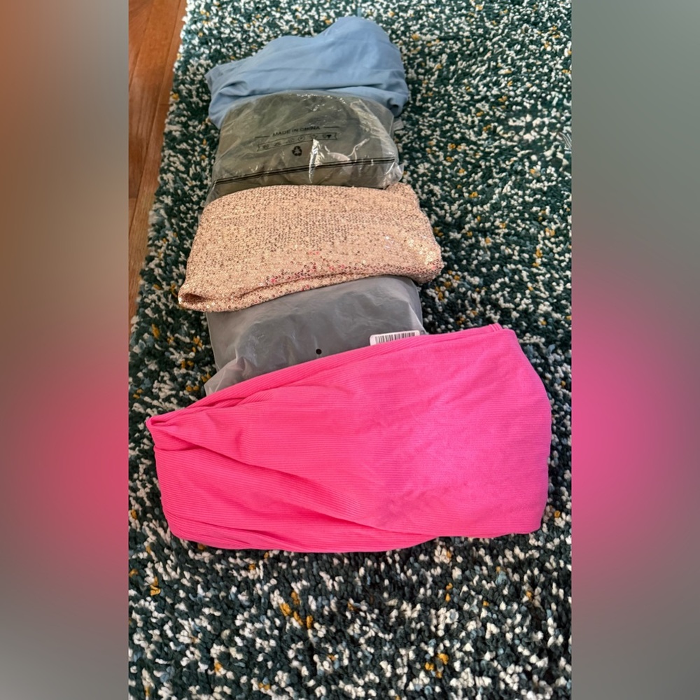 5 DRESS Mystery-ish Bundle size small